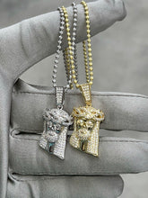 Load image into Gallery viewer, Small Jesus Pendant with Chain