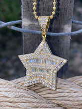 Load image into Gallery viewer, Flooded Star Necklace